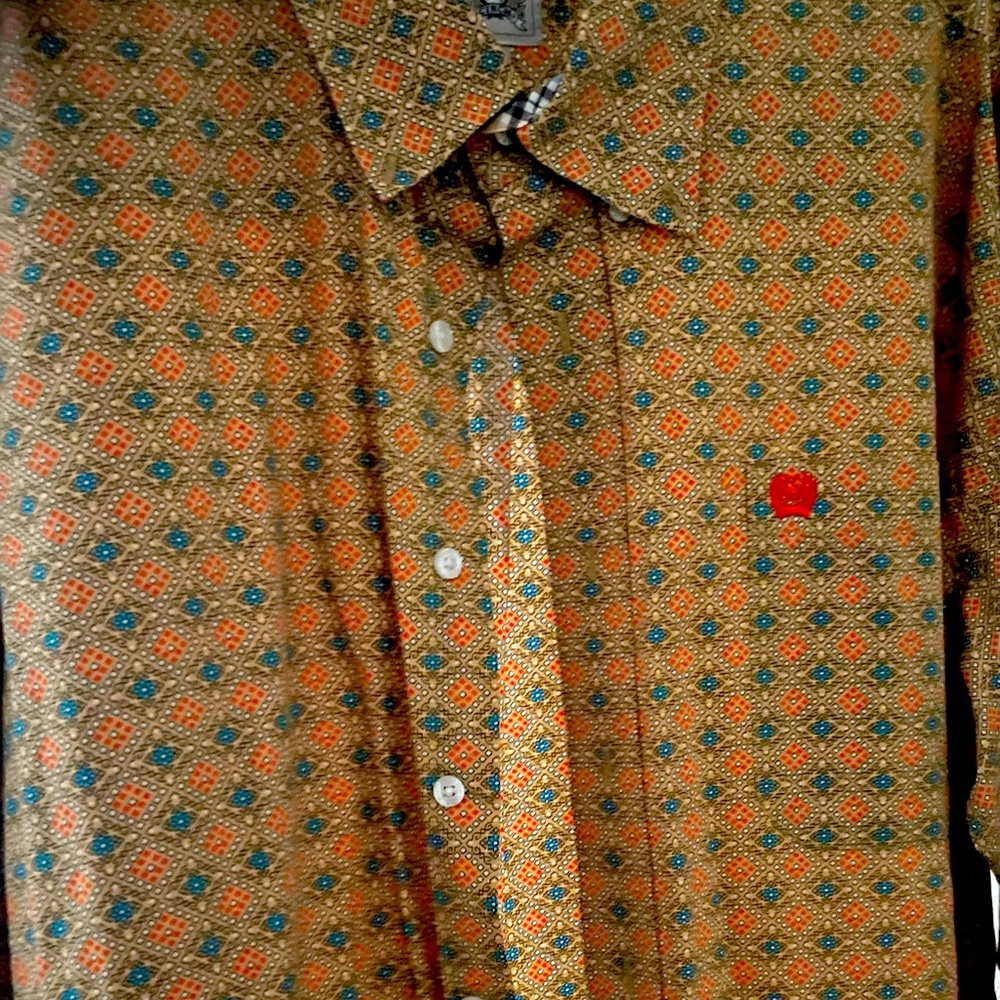 Cinch L size long sleeve shirt. Used like three or four times.